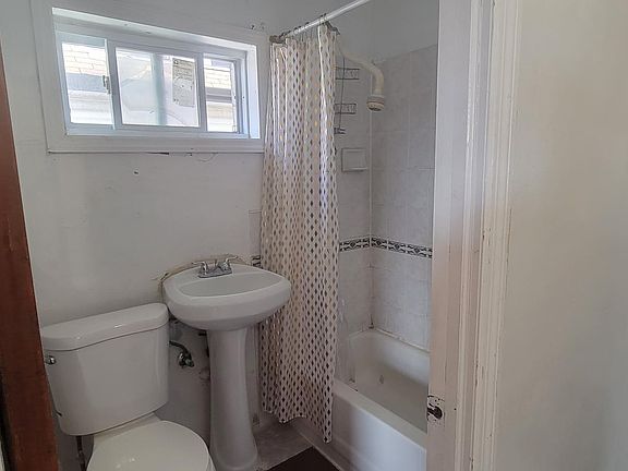 3rd image of 9000 Hollis Court Blvd