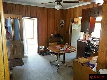 5th image of 301 Elm Ave W