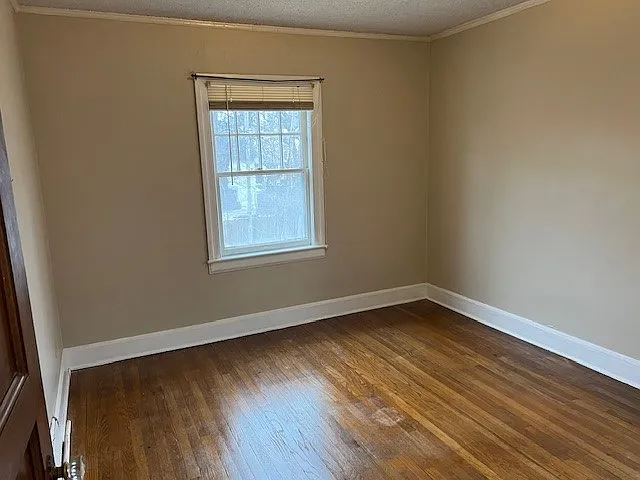 3002 Woodland Ave — Photo 10