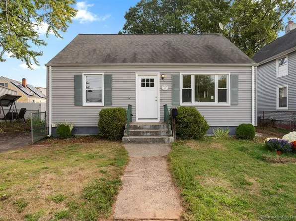 343 Peck Avenue, West Haven, CT 06516