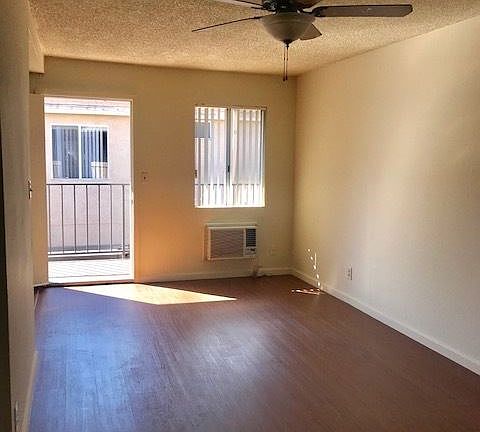 3rd image of 6448 Troost Ave APT 8