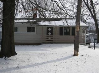 1845 Olympic St, Cuyahoga Falls, OH 44221