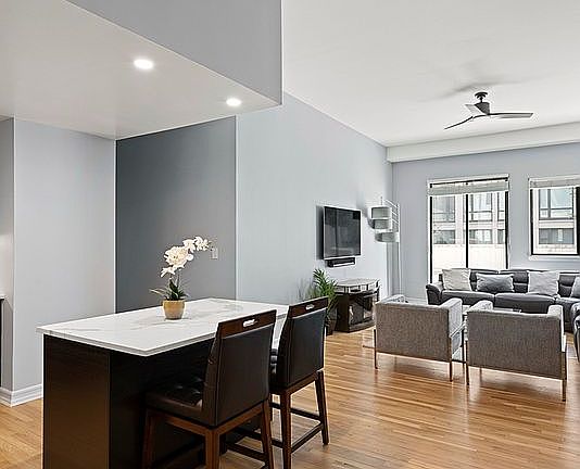5th image of 136 23rd St Unit 2C