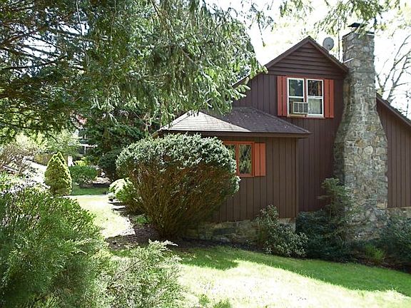 5th image of 30 Lake Dr