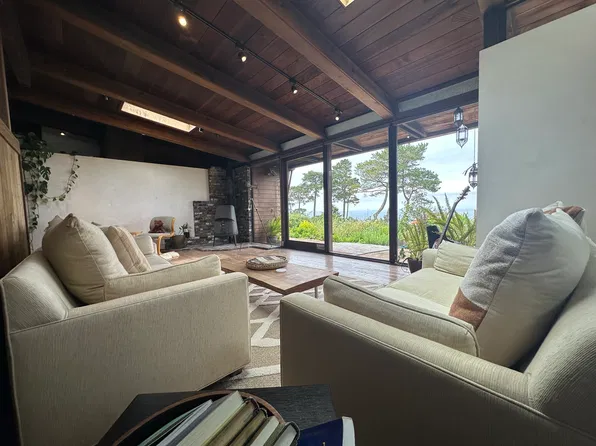 (undisclosed Address), Carmel, CA 93923