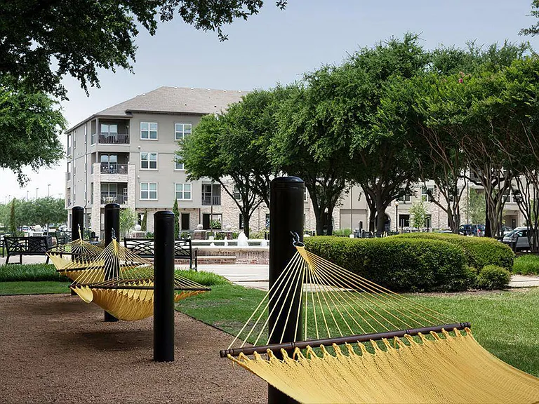 Serene Outdoor Hammock Lounge