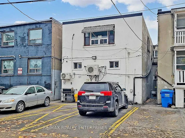 255 Lakeshore Rd E #A — Photo 23