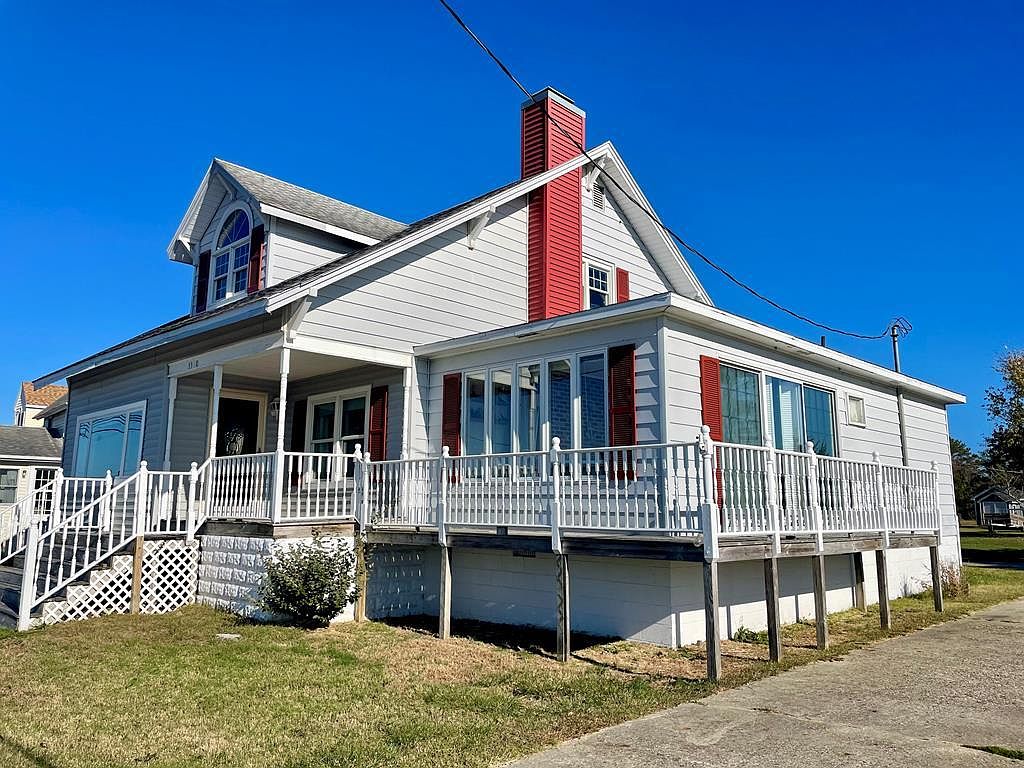 3340 Main St Chincoteague Island Va 23336 Mls 57729 Zillow
