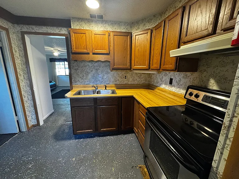 630 N Crooked Lake Dr — Photo 25