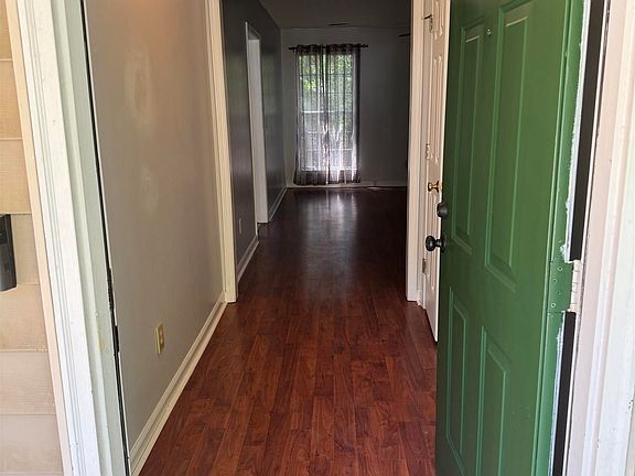 4th image of 143 Bradstone Rd