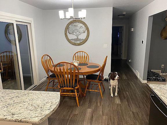 5th image of 294 W Greenfield Ave