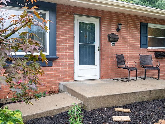 4th image of 884 Anderson Hills Dr
