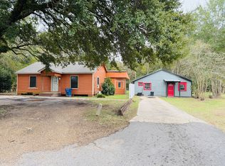 211/213 W 9th St, Deridder, LA 70634