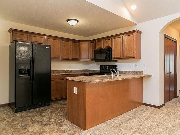 5th image of 1154 Crescent View Dr NE