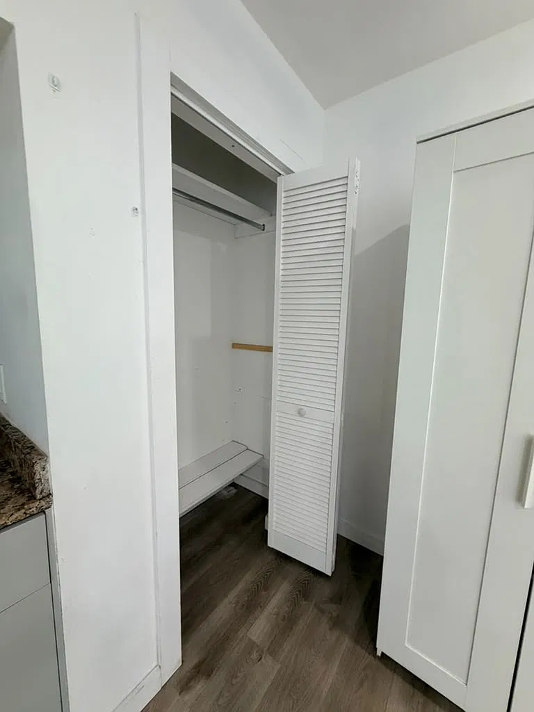 Studio, 550 sqft, $995 — Photo 3