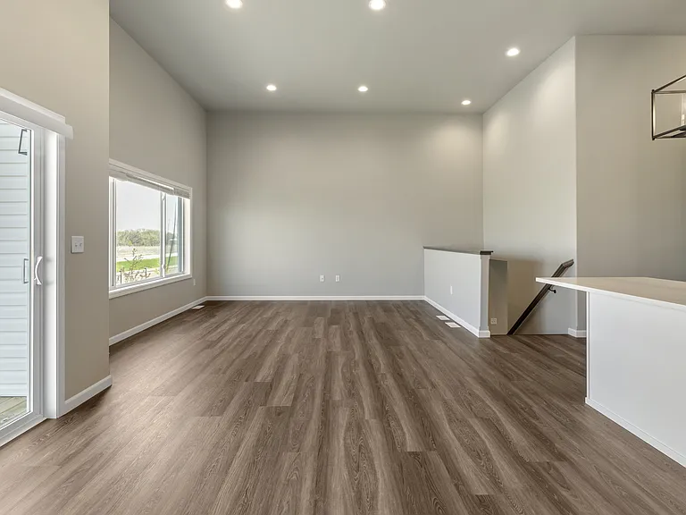 806 United Dr #1 — Photo 7