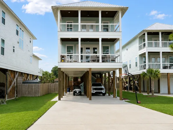 26145 Garrett Ln, Orange Beach, AL 36561