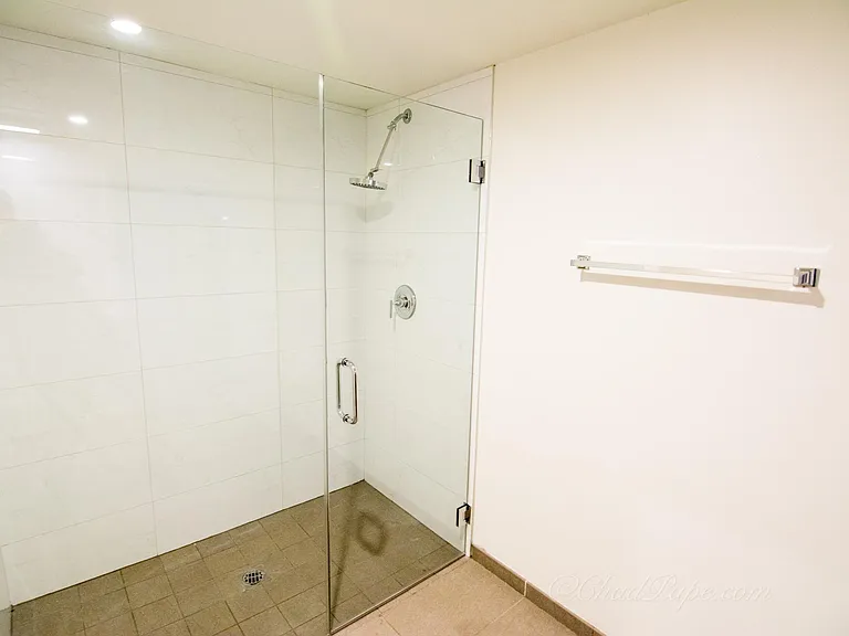1183 Crenshaw Blvd #202A — Photo 11