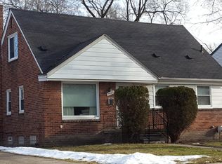 24660 Westhampton Ave, Oak Park, MI 48237