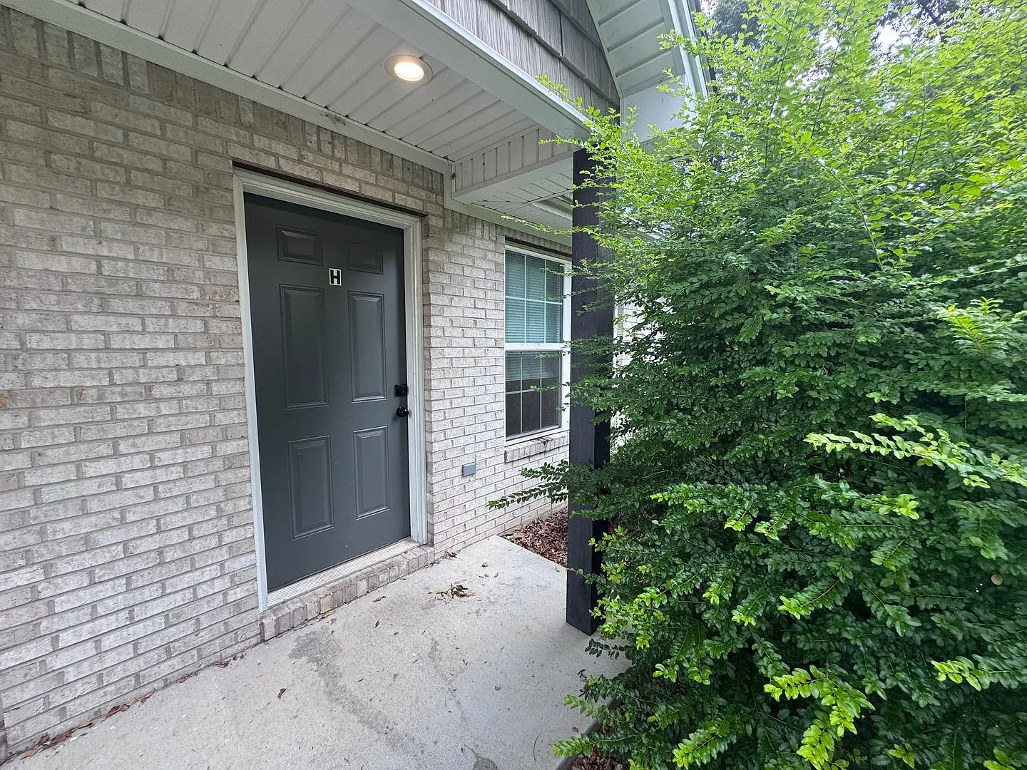 1314 Poplar Street — Photo 3