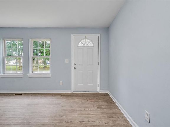 5th image of 4640 Cape Henry Ave