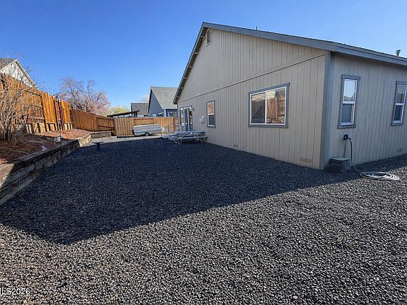 2nd image of 672 Cardinal Ln