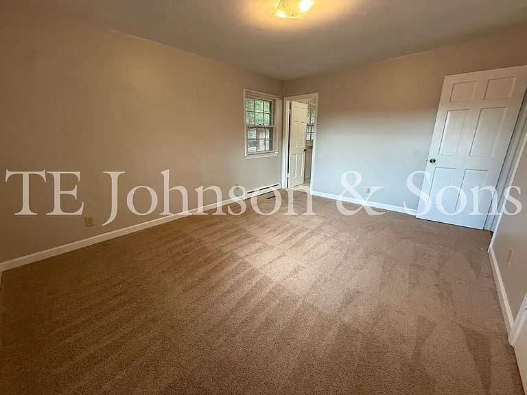 2722 Winslow Ln — Photo 45
