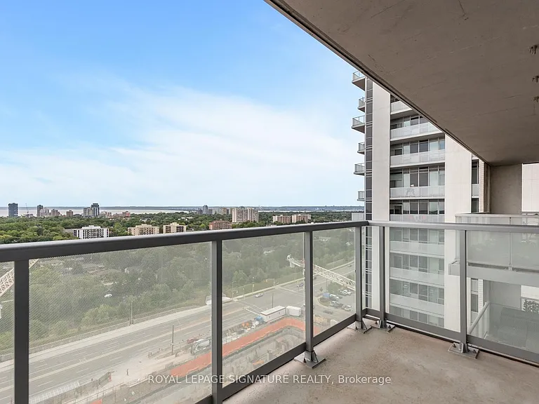 2093 Fairview St #1606 — Photo 15