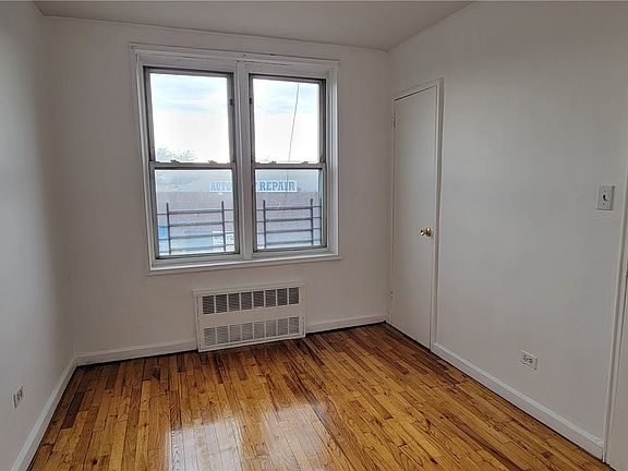 4th image of 75-10 Yellowstone Blvd #4L