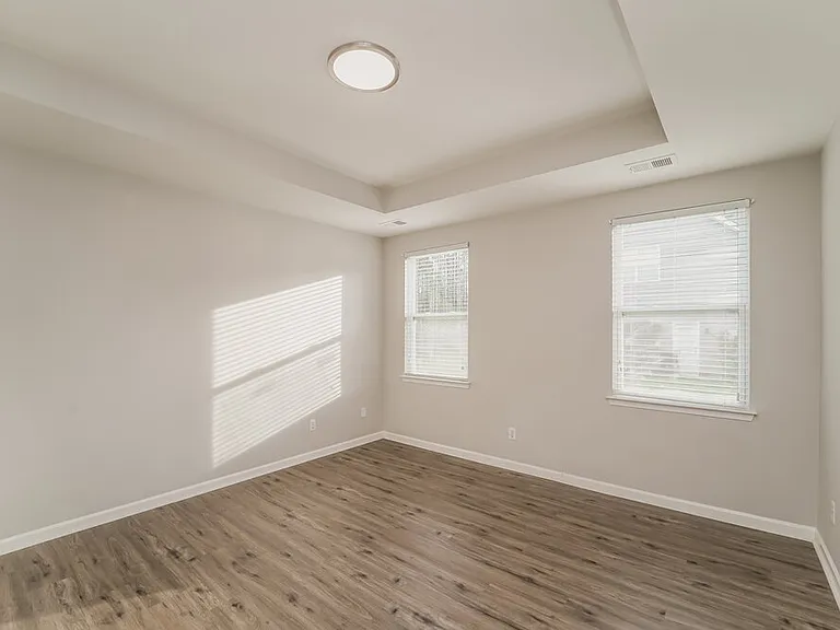 701 Hicklin Dr — Photo 11