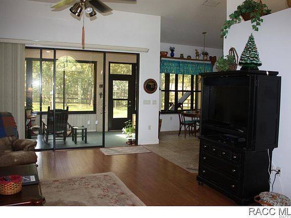 3rd image of 774 E Gaines Ln