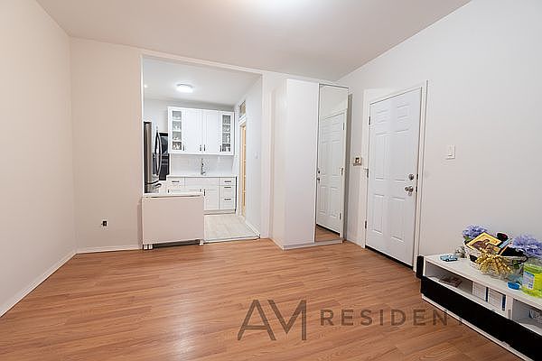 2nd image of 53 Bay 13 St #1
