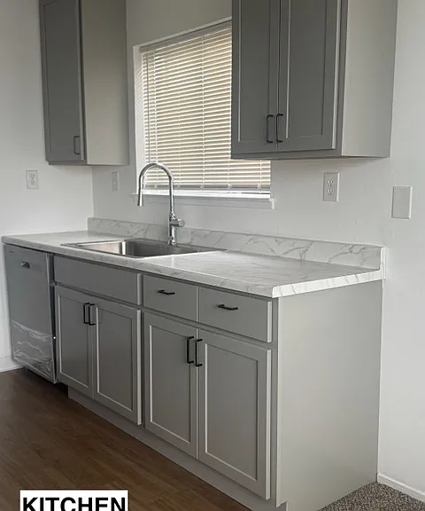 1052 Grand Ave #7 — Photo 7