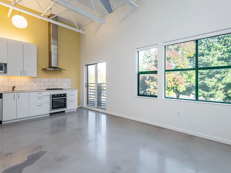 3531 NE 15th Ave — Photo 18