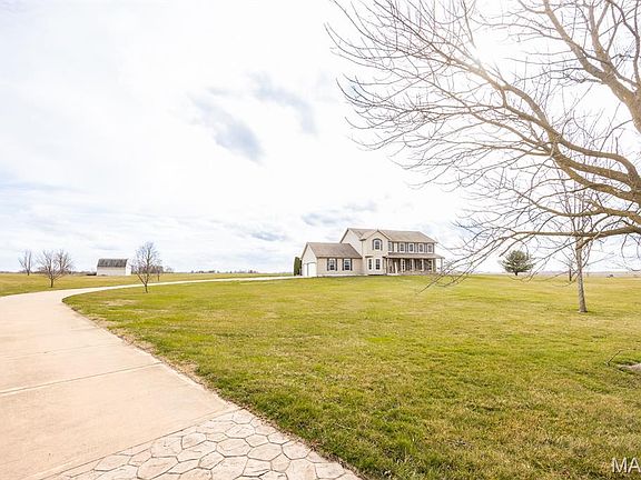 3rd image of 6 Primrose Ln