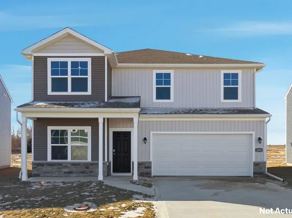 1026 Sherwood Loop, Bellefontaine, OH 43311