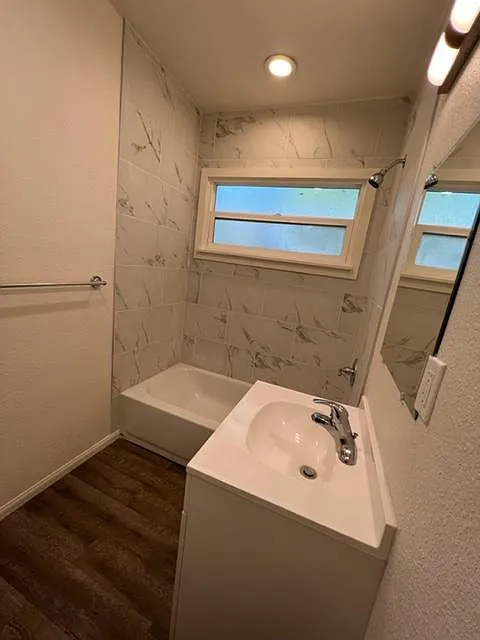 25120 Newhall Ave — Photo 2