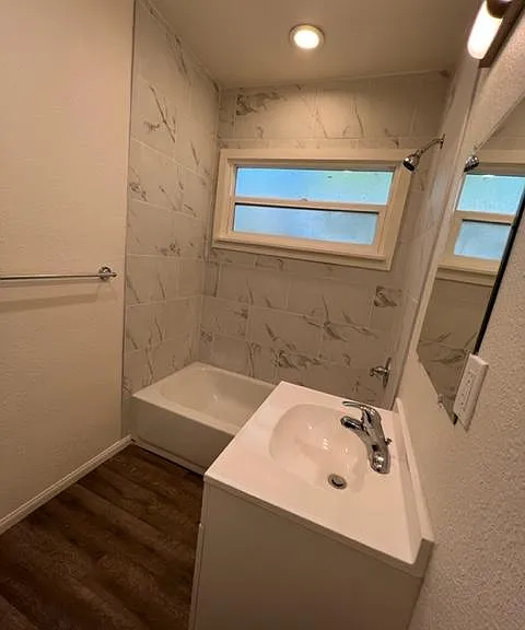 25120 Newhall Ave #C — Photo 2