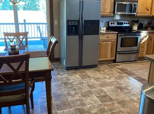 21962 E Spanish Terrace Rd, Edwardsburg, MI 49112