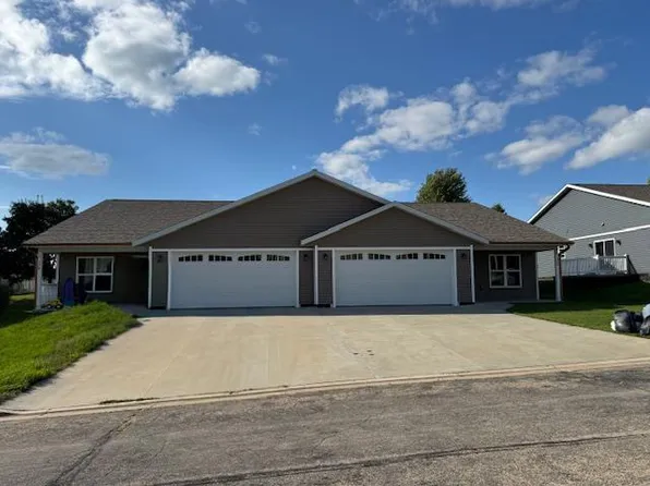 324-326 Redruth Drive, Dodgeville, WI 53533
