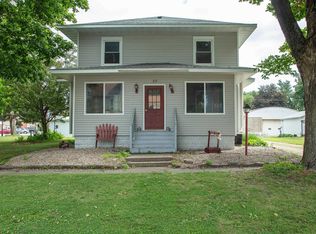 107 E Prospect St, Shell Rock, IA 50670