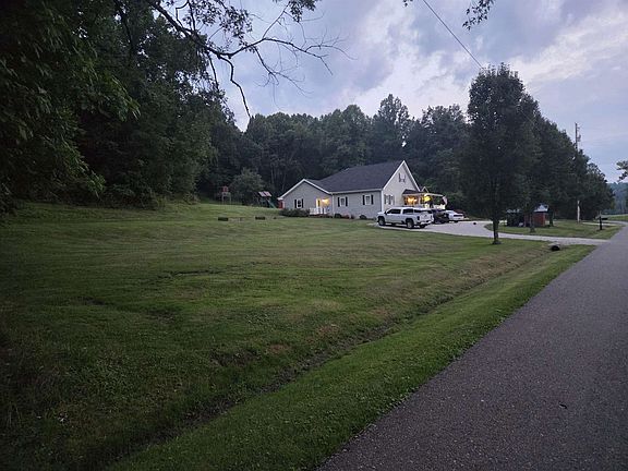 4th image of 1599 Malcolm Rd