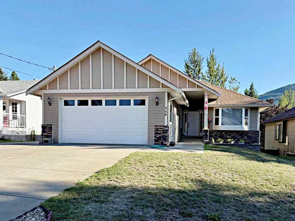 340 Robson Pl, Clearwater, BC V0E 1N1