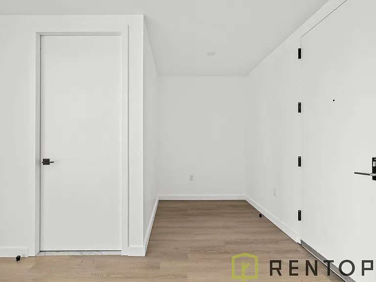 1051 Pacific St #706 — Photo 5