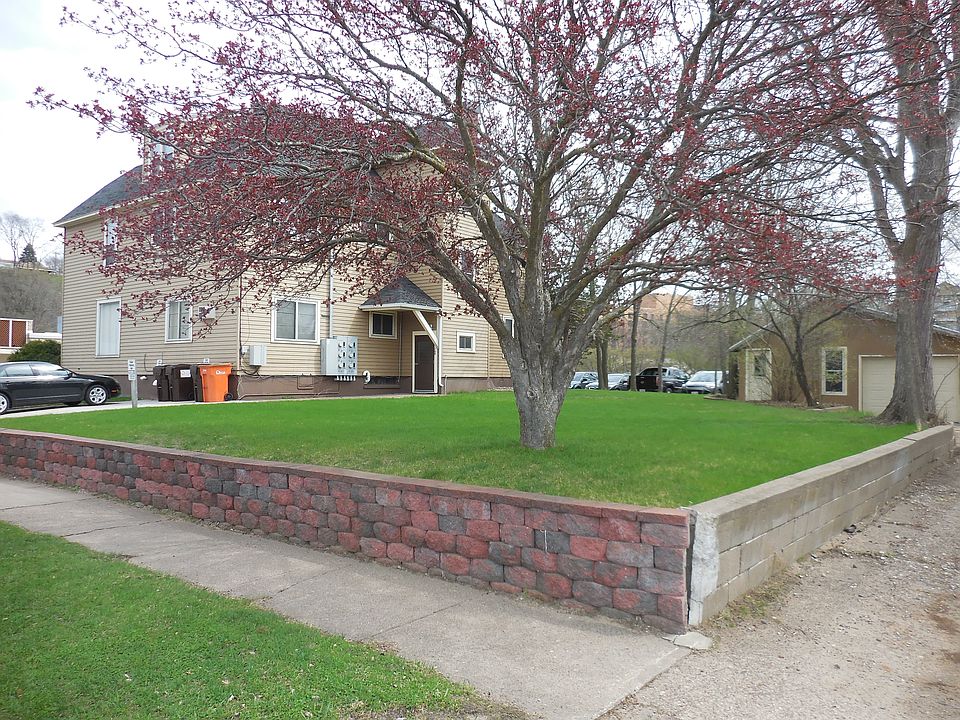 2nd image of 708 S Farwell St