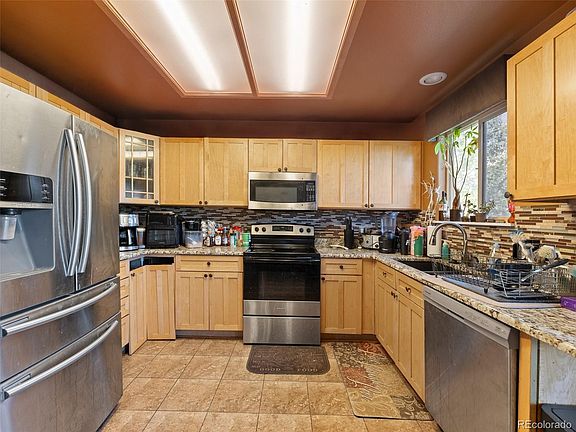 4th image of 11214 Gilcrest Street