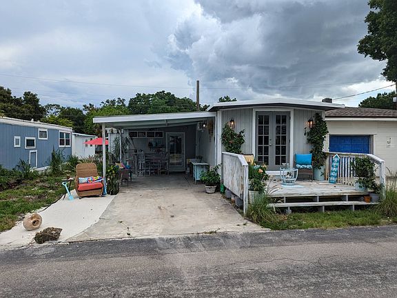 4th image of 7230 4th St N #207