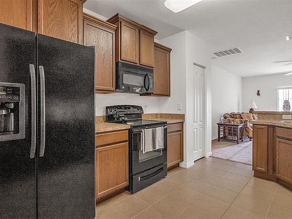 5th image of 10016 Lenox St