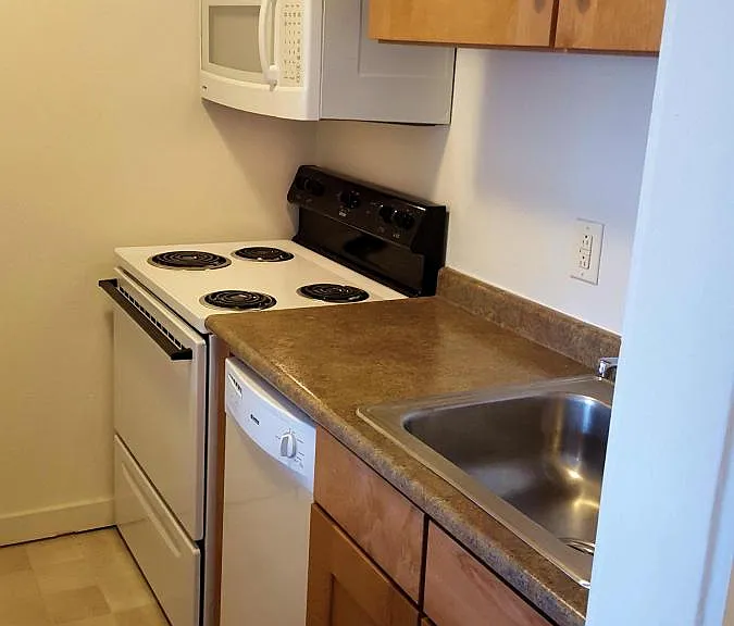 2833 Magazine St #103 — Photo 11