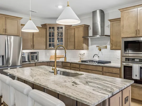 837 Odell Dr, White House, TN 37188